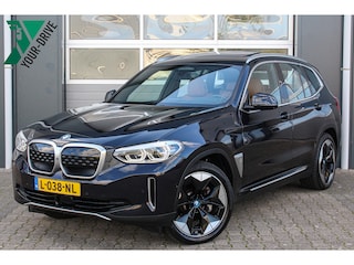 BMW iX3 High Executive 80 kWh | 12 Mnd. Garantie & SOH 99,4%| Nette en zeer complete iX3 met historie