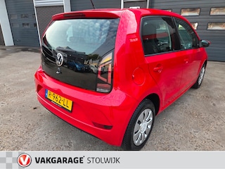 Volkswagen Up 1.0. Nette Origineel Ned. Auto, Telefoon voorbereid. All seizoen banden.