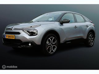 Citroën C4 Feel Pack 50 kWh, Head-up display, Half leer/stof, Navi, App connect, Cruise, Clima, Pdc + Camera, Full Led verlichting
