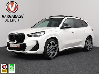 BMW X1 xDrive30e M-Pakket | Driving Assistant Plus | Camera | Panoramadak | Trekhaak!