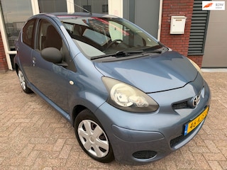 Toyota Aygo 1.0-12V Access / 5DRS / ESP / Radio-CD