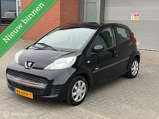 Peugeot 107 1.0-12V Millesim 200_Apk_Airco