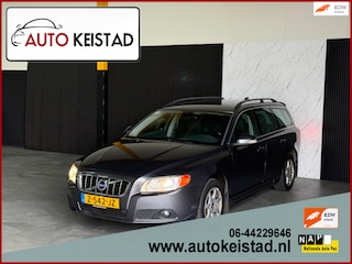 Volvo V70 2.5T AUTOMAAT LEDER/XENON/CLIMA! NETTE STAAT!
