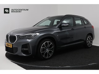 BMW X1 sDrive18i High Executive (SFEERVERLICHTING, NAVIGATIE, CRUISE CONTROL, DEALER ONDERHOUDEN)