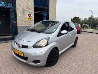 Toyota Aygo 1.0-12V Comfort Navigator- automaat