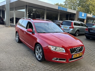 Volvo V70 2.5T 231pk Summum Keyless 5 Cilinder!