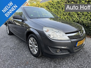 Opel Astra Wagon 1.4 Business | Navi | Airco | Cruise Control | LMV | PDC | Trekhaak | Privacy Glass | APK tot 02-03-2027!