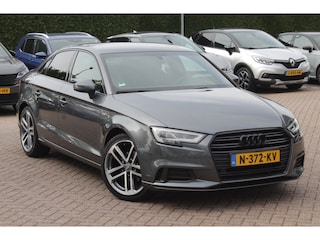 Audi A3 Limousine 1.5 TFSI CoD Sport S Line Edition / Virtual Cockpit / Navigatie / Parkeerhulp V+A / 19'' / Zwart optiek / Cruise Control / Stoelverwarming