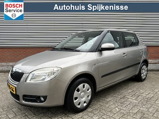 Skoda Fabia 1.6-16V Ambiente | Automaat | Airco | Goed onderhouden |