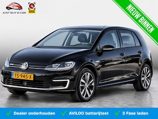 Volkswagen Golf SoH 90,9% | Warmtepomp | Navi Pro+ | Apple & Android | Black Package | dealeronderhouden |