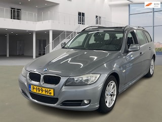 BMW 3-serie Touring 318i PANORAMA NAVI PSENSOR CRUISE 2 X SLEUTELS