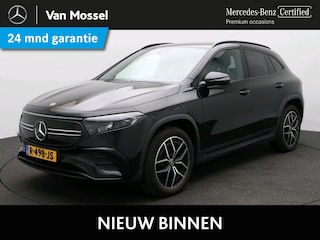 Mercedes-Benz EQA 250 AMG Line 67 kWh Nightpakket / Stoelverwarming / 19'' vijf-dubbelspaaks / Parkeercamera