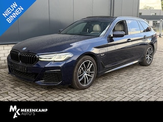 BMW 5-serie Touring 530e High Executive M-Sport 18"/Panoramadak/Leder + memory/Stoelverwarming/Dodehoek/Keyless/Elektrische klep/Apple Carplay & Android Auto