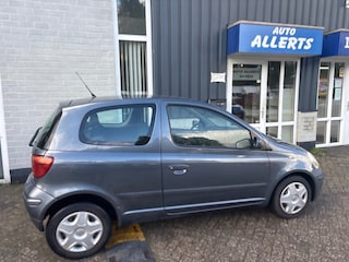 Toyota Yaris 1.3 VVTI LUNA MMT
