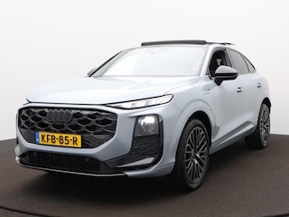 Audi Q3 1.5 e-hybrid S edition | S-Line | Sonos | Trekhaak | Panoramadak | 360 Camera | 20'' |