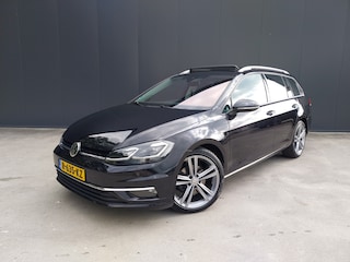 Volkswagen Golf Variant 1.5 TSI 150 PK Highline PANO DAK ADAPT CRUISE MASSAGE STOEL LED NAVI ECC TREKHAAK