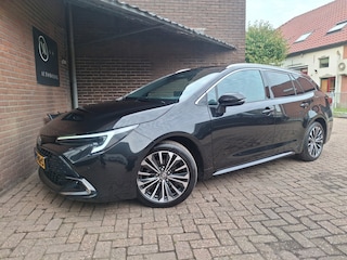 Toyota Corolla Touring Sports Hybrid 140 Dynamic Carplay / Achteruitrijcamera / Stoelverwarming / Navigatie / Cruise Controle /