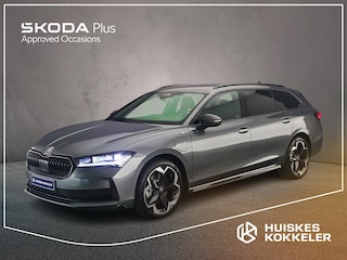 Skoda Superb Sportline Business 1.5 TSI PHEV 204pk DSG Automaat Trekhaak, Adaptive cruise control, Elektrische achterklep, Achteruitrijcamera, Navigatie, LED matrix koplampen