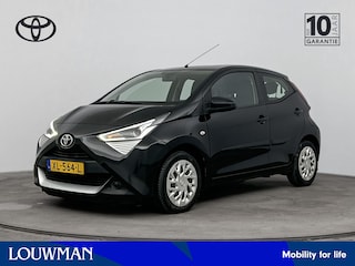 Toyota Aygo 1.0 VVT-i x-play | Dealer onderhouden | Bluetooth | Achteruitrijcamera | Elektrische ramen voor | Elektrische buitenspiegels |