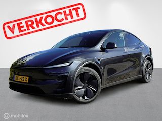 Tesla Model Y Premium RWD / 9839km!! / BTW!!