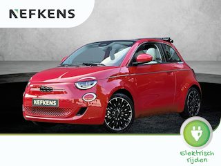 Fiat 500 La Prima 42 kWh Cabrio | ACCU 95% | Navigatie | Leer | Stoelverwarming | Achteruitrijcamera | 17'' LM velgen