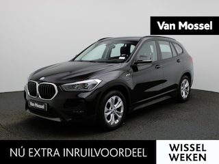 BMW X1 xDrive25e Executive | WORDT VERWACHT | ACHTERUITRIJCAMERA | AUTOMATISCHE ACHTERKLEP | STOELVERWARMING | TREKHAAK | CRUISECONTROL | HEAD-UPDISPLAY |