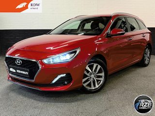 Hyundai i30 Wagon 1.0 T-GDI Premium | Parkeersensoren | Camera | Stoel en stuurverwarming | Dodehoekdetectie | Cruise | Apple Carplay | Dealer onderhoud