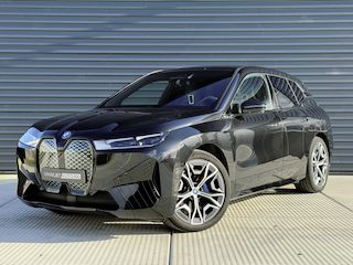 BMW iX xDrive40 Executive 77 kWh | SoH 100% | Sport Pakket | 360 Camera | Head-Up | Memory Stoelen