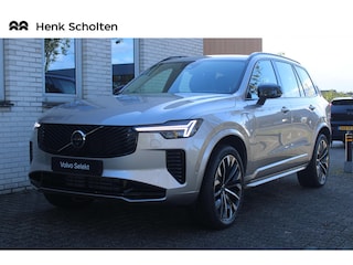 Volvo XC90 T8 Automaat Plug-in hybrid AWD Ultra Dark | Semi elektrische trekhaak | Panoramadak | Premium Audio by Bowers en Wilkins | Luchtvering | Vewarmbare voorstoelen met massagefunctie en ventilatie | Verwarmbare achterbank met geïntregeerde kinderzitjes | Gelaagde Zijruiten