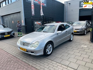 Mercedes-Benz C-klasse Sportcoupé 180 K. Trekhaak Airco NAP APK