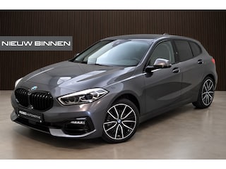 BMW 118i Executive Edition Sportline | Cruise Contol | Ambiance Verlichting | Navigatie | Keyless | Parkeersensoren | Climate Control | LED | BTW