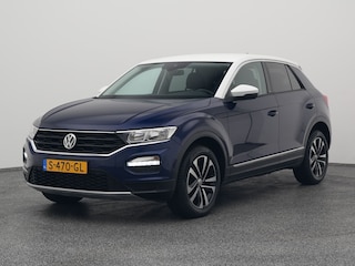 Volkswagen T-Roc 1.0 TSI 6-Bak | ADAPTIVE | STOELVERWARMING