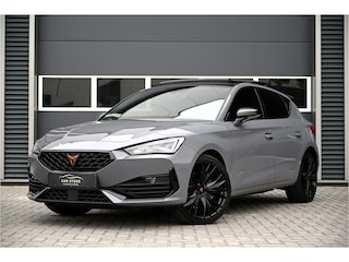 Cupra Leon 1.4 e-Hybrid VZ 245 PK / PANO / DCC / SFEER / ACC / BLACK STYLE / NARDO GREY / MOTORSOUND
