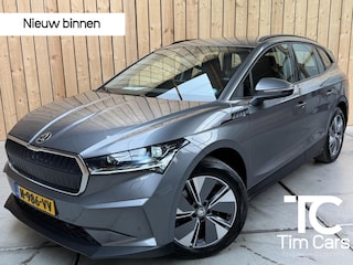 Skoda Enyaq iV 60 SoH 90,17% Apple CarPlay/Android | Cruise & climate control | LED koplampen Matrix | Lichtmetalen velgen | Navigatiesysteem | Rijstrooksensor | Stuurwiel verwarmd | Stof/kunstlederen bekleding | Parkeersensoren voor en achter