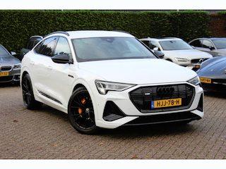Audi E-tron 50 quattro S edition 71 kWh / SOH 97%! / Nieuwstaat / Camera / Luchtvering / B&O / 21'' / Leer&Alcantara / CarPlay / DAB / Cruise Control