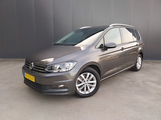 Volkswagen Touran 1.4 TSI 150 PK Comfortline ADAPT CRUISE CAMERA MASSAGE STOEL NAVI ECC TREKHAAK