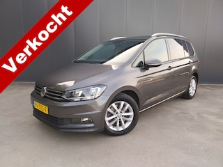 Volkswagen Touran 1.4 TSI 150 PK Comfortline ADAPT CRUISE CAMERA MASSAGE STOEL NAVI ECC TREKHAAK