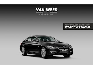BMW 320i High Executive | 2e eigenaar | Origineel NL | Luxury Line | Navigatie Professional | HiFi audio | Cruise control | Xenon | Sportstuur | Stoelverwarming | Bluetooth | PDC