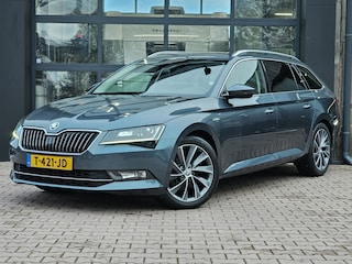 Skoda Superb Combi 1.4 TSI ACT Laurent & Klement | Automaat | LED | Trekhaak | Leder | Stoel- & stuurverwarming | Lane Assist | Blind Spot |Standkachel | Park Assist | Canton | Sfeerverlichting |