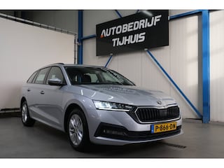 Skoda Octavia Combi 1.5 e-TSI Business Edition Automaat - Airco, Cruise, Navi, PDC, Carplay, Virtueel display, Trekhaak.