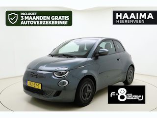 Fiat 500 Giorgio Armani Edition 42 kWh Unieke uitvoering | Panoramadak | Navigatie | Achteruitrijcamera |17" Lichtmetalen velgen | Stoelverwarming