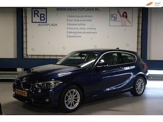 BMW 118i High Exe + ORG NED + AUTOMAAT + LEER + 12 MAANDEN GARANTIE ! ! !
