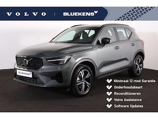 Volvo XC40 B4 Plus Dark - IntelliSafe Assist & Surround - Harman Kardon audio - Elektr. bebienbare voorstoelen met geheugen links - Parkeercamera achter - Verwarmde voorstoelen & stuur - Keyless - Elektr. bedienbare achterklep - Parkeersensoren voor & achter - Draadloze tel. lader - 18 inch wielen