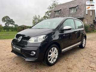 Volkswagen Up 1.0 HIGH UP! CLUB EDITION! AIRCO, 15" velgen, Stoelverwarming.