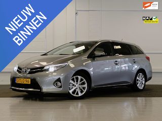 Toyota Auris Touring Sports 1.8 Hybrid Lease+ Trekhaak Xenon Navi Clima Cruise Stoelverwarming Pano