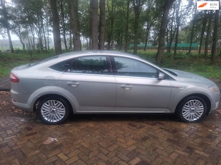Ford Mondeo 2.0-16V Ghia