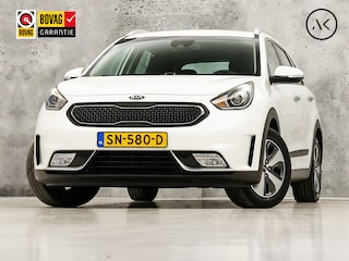 Kia Niro 1.6 GDi DynamicLine Automaat (APPLE CARPLAY, NAVIGATIE, CAMERA, LEDER, SPORTSTOELEN, LANE ASSIST, CRUISE, NIEUWSTAAT)