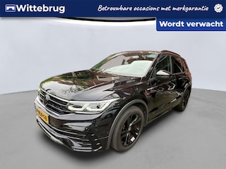 Volkswagen Tiguan 1.5 TSI 150pk R-Line Business+ DSG Automaat / Navigatie / Led matrix / LM 19 inch / Digital cockpit / Elektr achterklep
