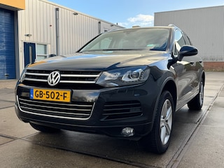Volkswagen Touareg 3.0 TDI R-line