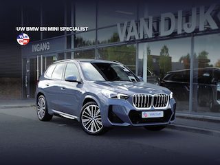 BMW X1 xDrive30e M Sportpakket Panorama Head-Up Camera 360 Adaptieve LED 20" LM Velgen